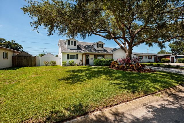 5950 35TH AVENUE N, St Petersburg, FL 33710