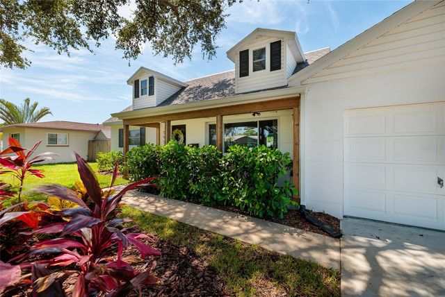 5950 35TH AVENUE N, St Petersburg, FL 33710