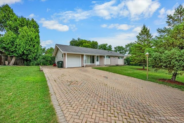 260 FLAGSTAFF Lane, Hoffman Estates, IL 60169
