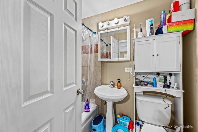 260 FLAGSTAFF Lane, Hoffman Estates, IL 60169