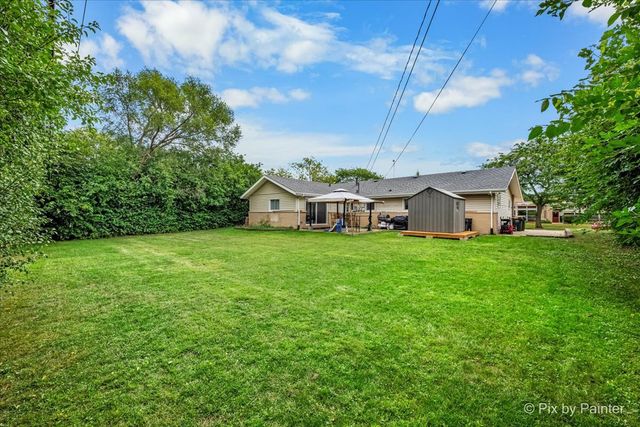 260 FLAGSTAFF Lane, Hoffman Estates, IL 60169
