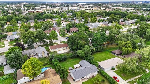 260 FLAGSTAFF Lane, Hoffman Estates, IL 60169