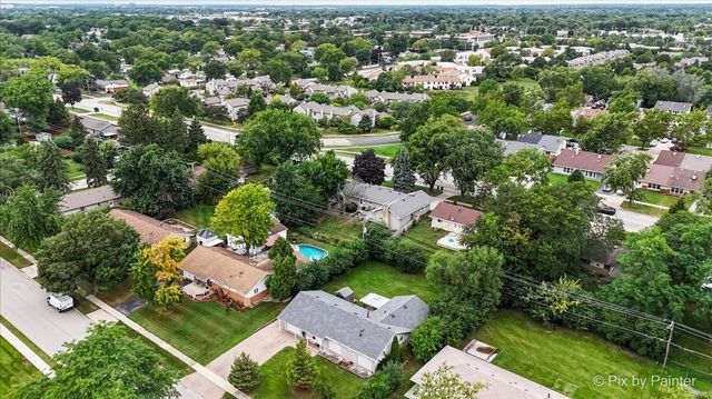 260 FLAGSTAFF Lane, Hoffman Estates, IL 60169
