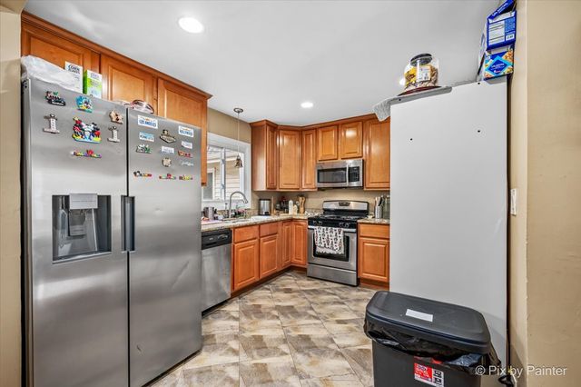260 FLAGSTAFF Lane, Hoffman Estates, IL 60169