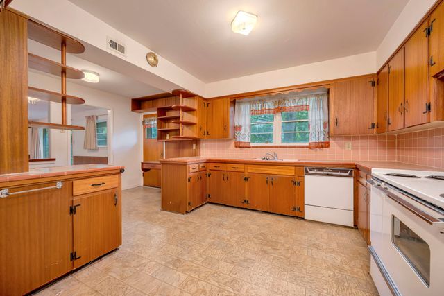 1511 Tulip Drive, Arlington, TX 76013