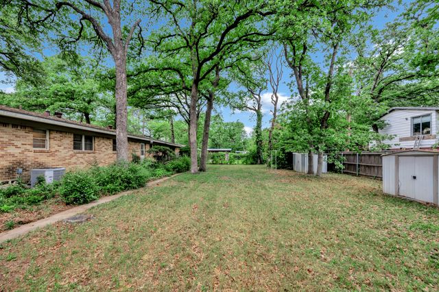 1511 Tulip Drive, Arlington, TX 76013