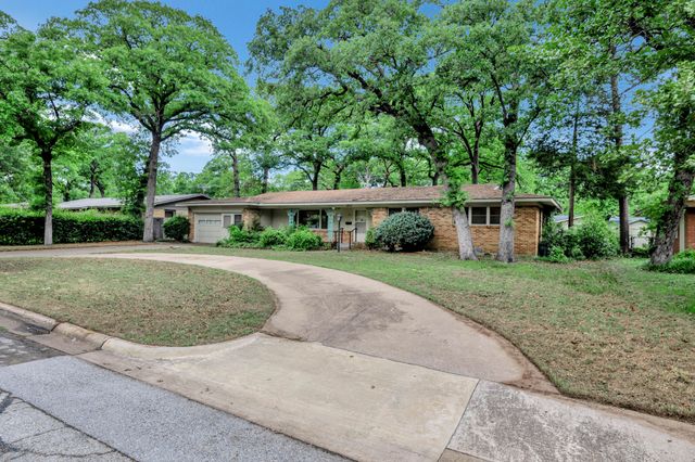 1511 Tulip Drive, Arlington, TX 76013