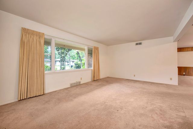 1511 Tulip Drive, Arlington, TX 76013