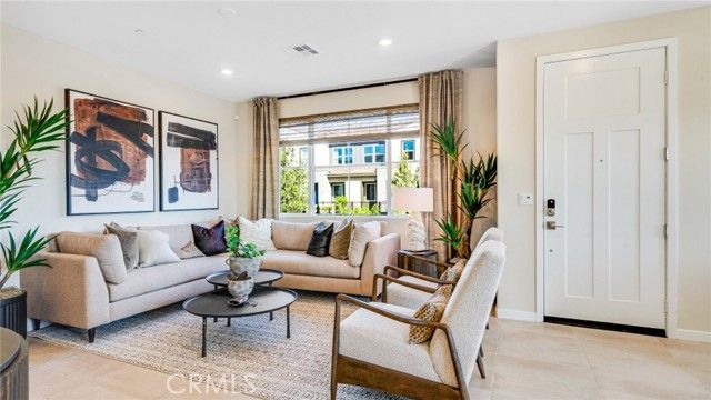 2739 E Amberley Privado, Ontario, CA 91762