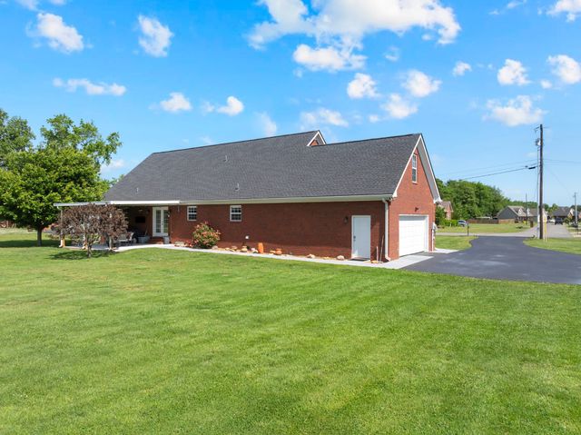 560 Crosswood Ct, Murfreesboro, TN 37127