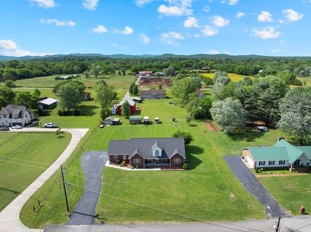 560 Crosswood Ct, Murfreesboro, TN 37127