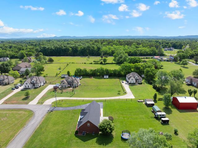 560 Crosswood Ct, Murfreesboro, TN 37127