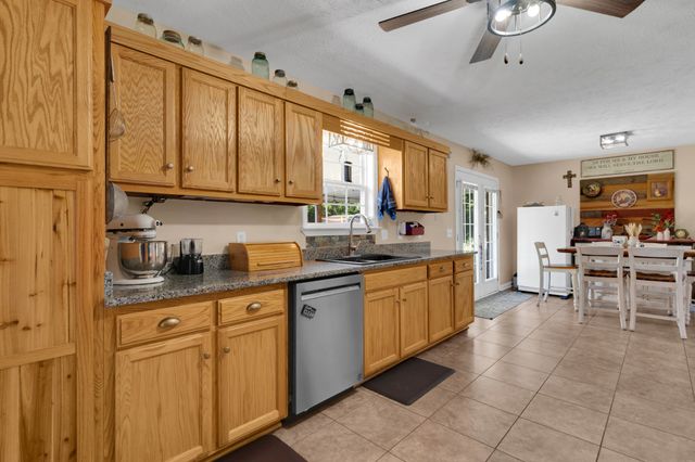 560 Crosswood Ct, Murfreesboro, TN 37127