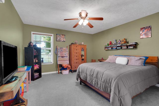 560 Crosswood Ct, Murfreesboro, TN 37127