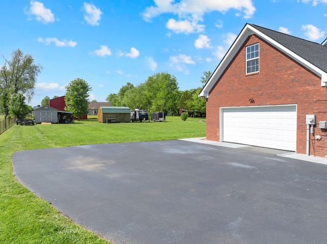 560 Crosswood Ct, Murfreesboro, TN 37127