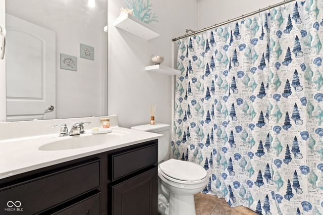 12002 Logan Hunter Trail, Noblesville, IN 46060