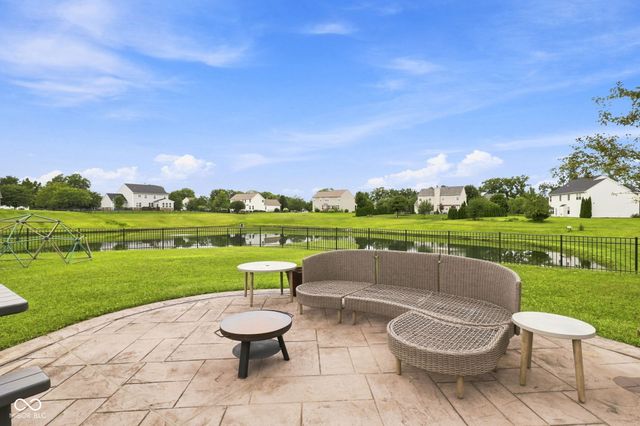 12002 Logan Hunter Trail, Noblesville, IN 46060
