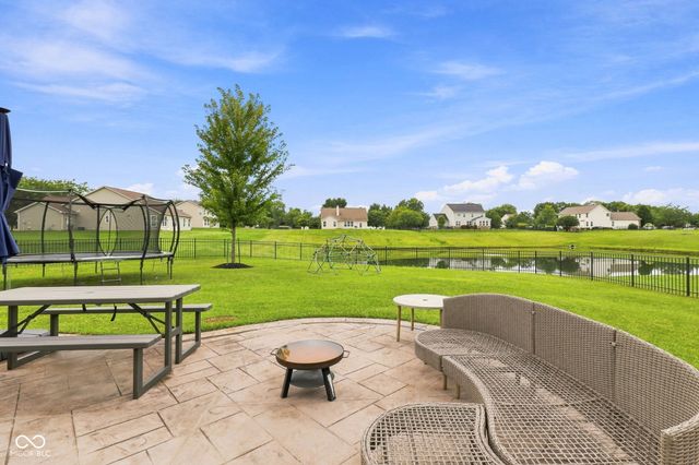 12002 Logan Hunter Trail, Noblesville, IN 46060
