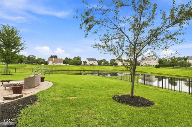 12002 Logan Hunter Trail, Noblesville, IN 46060