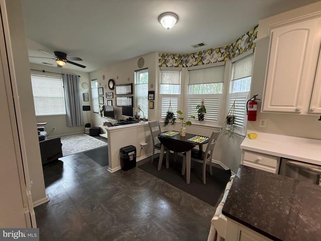 81 PELICAN, Thorofare, NJ 08086