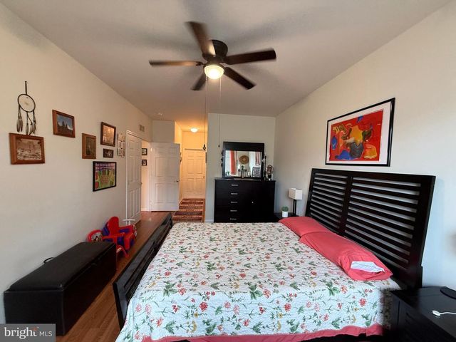 81 PELICAN, Thorofare, NJ 08086