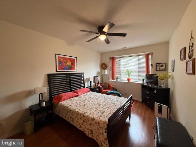 81 PELICAN, Thorofare, NJ 08086