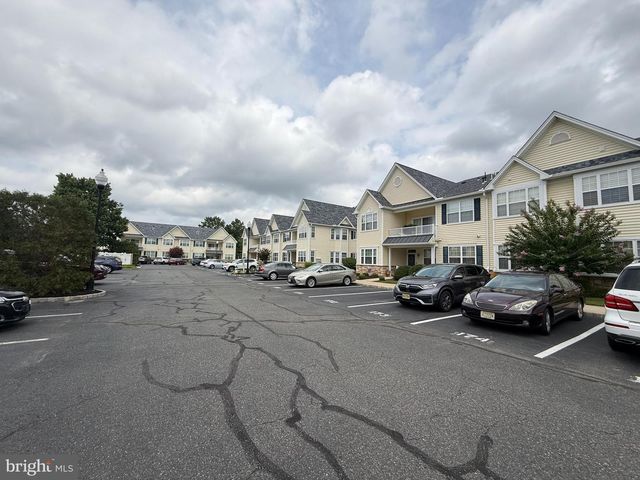 81 PELICAN, Thorofare, NJ 08086