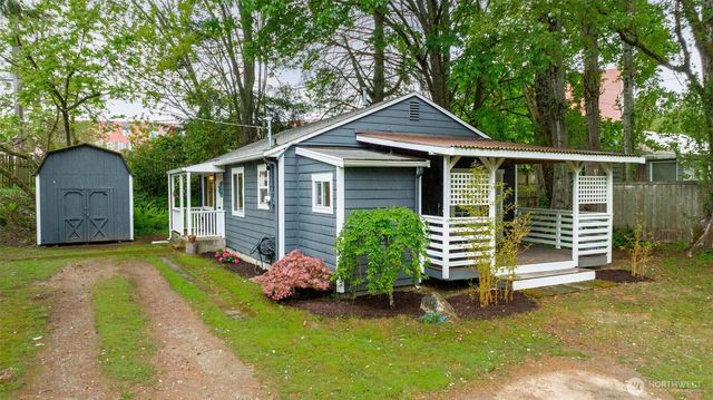 15504 25th Avenue NE, Shoreline, WA 98155