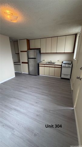 1454 Pele Street 304, Honolulu, HI 96813