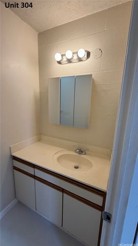 1454 Pele Street 304, Honolulu, HI 96813