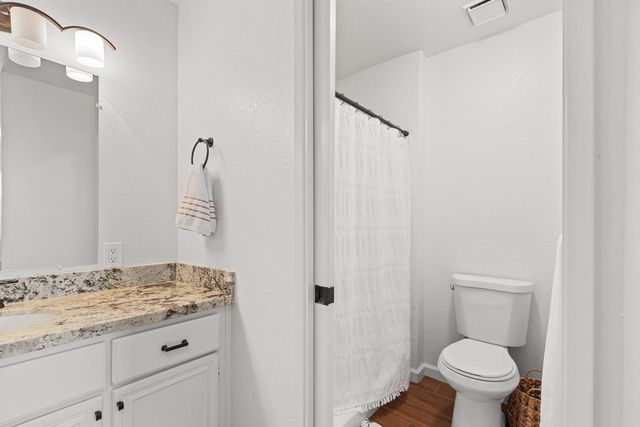 4756 67th St, Sacramento, CA 95820