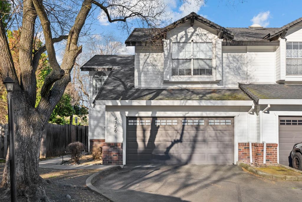 4756 67th St, Sacramento, CA 95820