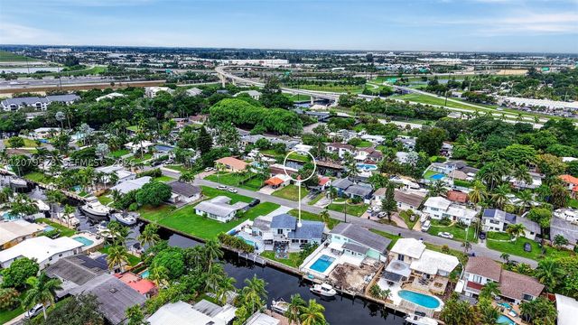 2518 Tortugas Ln, Fort Lauderdale, FL 33312