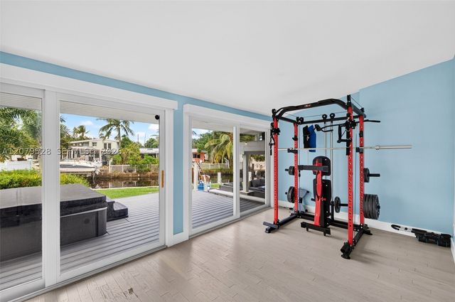 2518 Tortugas Ln, Fort Lauderdale, FL 33312