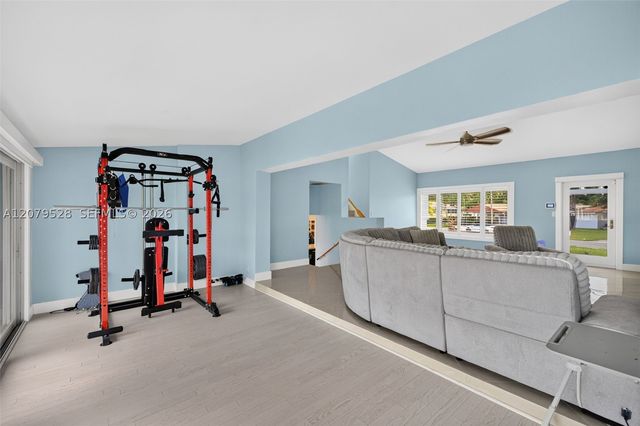2518 Tortugas Ln, Fort Lauderdale, FL 33312