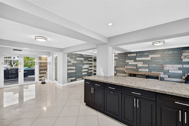 2518 Tortugas Ln, Fort Lauderdale, FL 33312