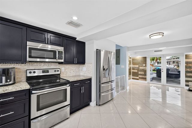 2518 Tortugas Ln, Fort Lauderdale, FL 33312