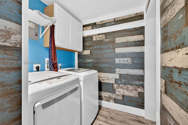 2518 Tortugas Ln, Fort Lauderdale, FL 33312
