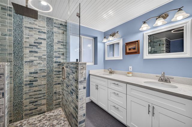 2518 Tortugas Ln, Fort Lauderdale, FL 33312