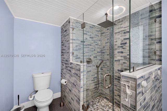 2518 Tortugas Ln, Fort Lauderdale, FL 33312