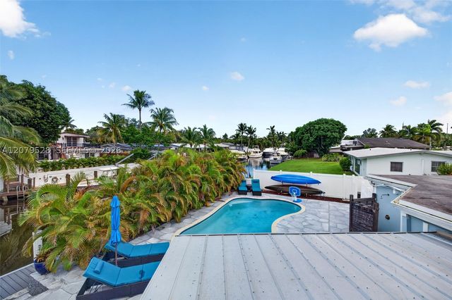 2518 Tortugas Ln, Fort Lauderdale, FL 33312