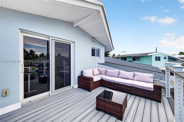 2518 Tortugas Ln, Fort Lauderdale, FL 33312