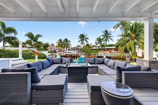 2518 Tortugas Ln, Fort Lauderdale, FL 33312