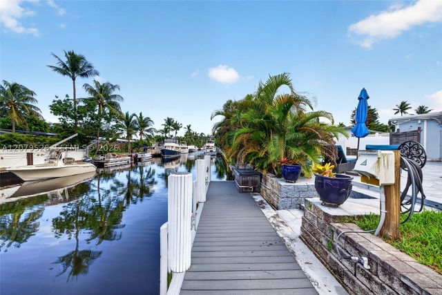 2518 Tortugas Ln, Fort Lauderdale, FL 33312