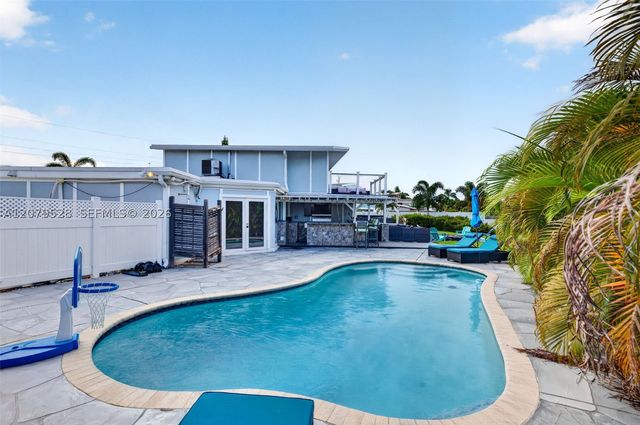 2518 Tortugas Ln, Fort Lauderdale, FL 33312
