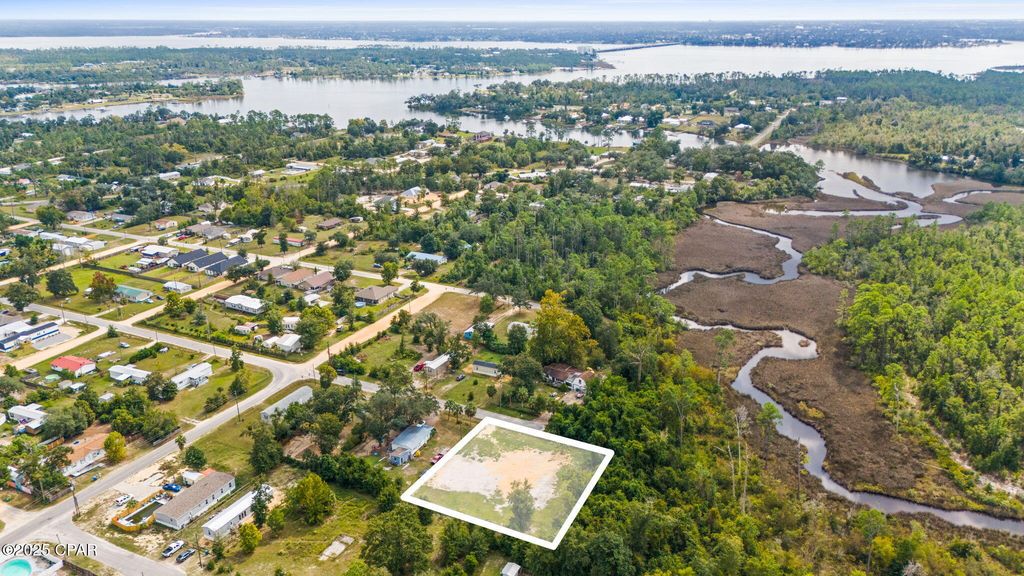 1109 6th Street, Panama City, FL 32409