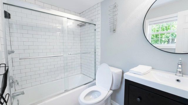 4647 Wild Indigo Street 354, Houston, TX 77027