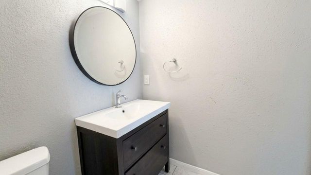 4647 Wild Indigo Street 354, Houston, TX 77027