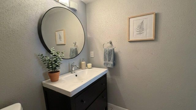 4647 Wild Indigo Street 354, Houston, TX 77027