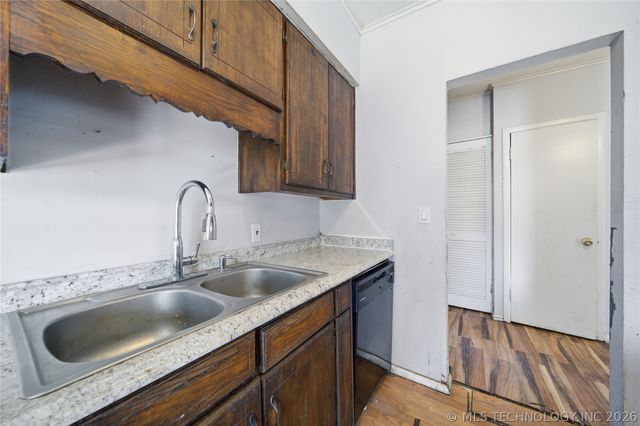 7876 E Latimer Place, Tulsa, OK 74115